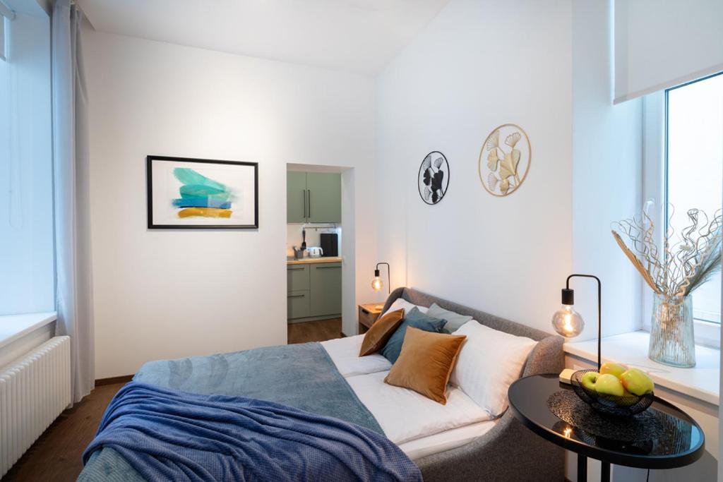 Kalnina Street Studio Apartment Рига Экстерьер фото